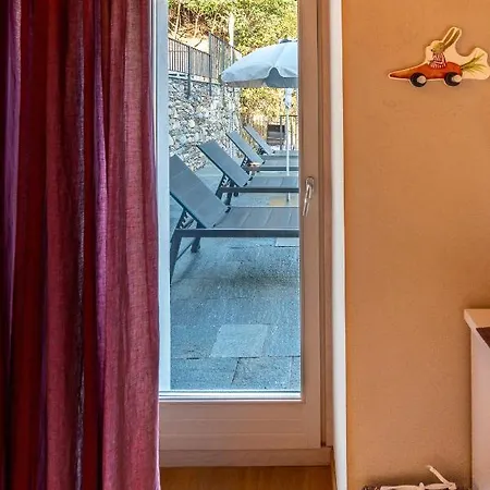 Rosina Con Piscina E Vista Lägenhet Gravedona